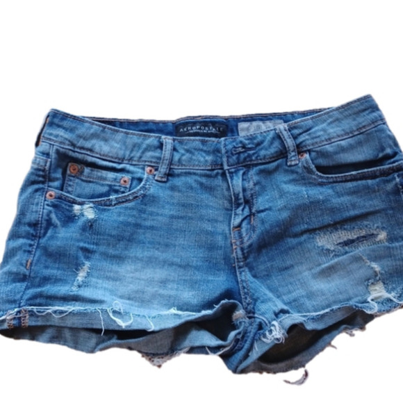 AEROPOSTLE distressed Shorty shorts .  Size 6. Med wash. Great used condition. - Picture 1 of 9